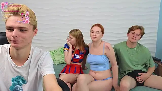 Snapshot of Tea_white chatting on October 10, 2025, 8:13 am Tea white online show from October 10, 2025, 8:13 am