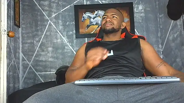 Snapshot of big_blackmen19 chatting on May 11, 2026, 1:28 pm big blackmen19 online show from May 11, 2026, 1:28 pm