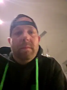 Snapshot of boytoy40 chatting on October 23, 2025, 2:44 am boytoy40 online show from October 23, 2025, 2:44 am