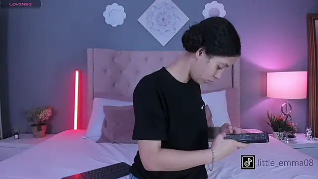 Joe And Emma online show from November 6, 2025, 11:04 pm