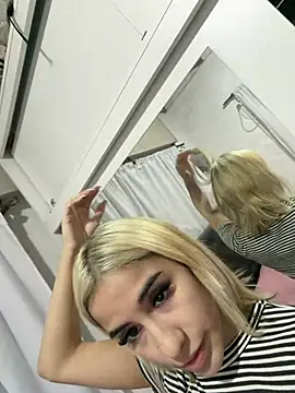 Babylovetiernax online show from April 9, 2026, 10:04 pm