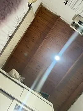 Babylovetiernax online show from April 30, 2026, 2:40 am