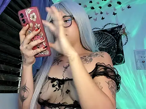 Sweet mim  online show from April 10, 2026, 11:53 pm