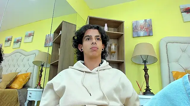 Snapshot of Ibratxandy chatting on October 17, 2025, 10:01 pm Ibratxandy online show from October 17, 2025, 10:01 pm