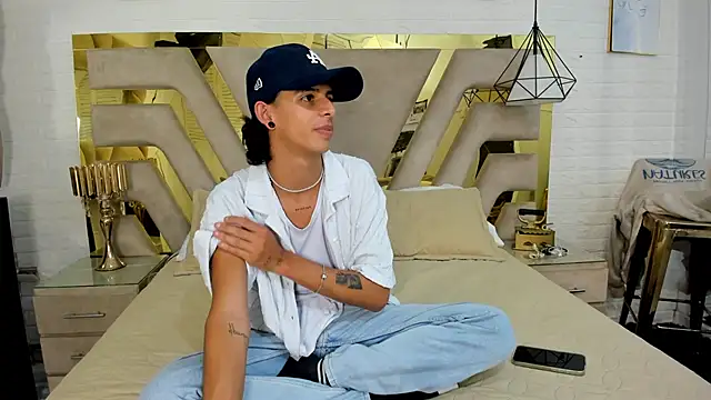 Snapshot of Ibratxandy chatting on November 4, 2025, 7:13 pm Ibratxandy online show from November 4, 2025, 7:13 pm