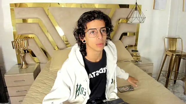 Ibratxandy online show from November 30, 2025, 12:53 pm