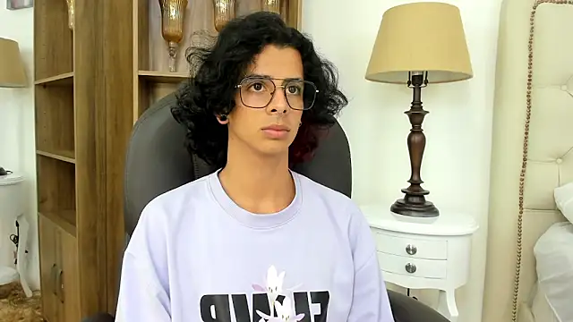 Ibratxandy online show from February 25, 2026, 7:23 pm