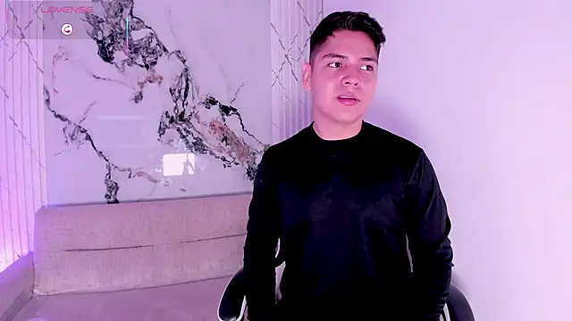 Asta Black online show from October 25, 2025, 12:07 am