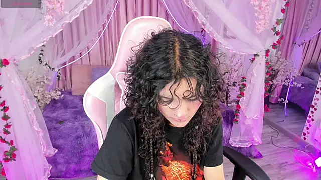 Snapshot of bunny_curly chatting on September 15, 2025, 1:11 pm bunny curly online show from September 15, 2025, 1:11 pm