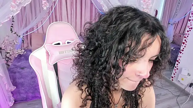 Snapshot of bunny_curly chatting on September 22, 2025, 12:51 pm bunny curly online show from September 22, 2025, 12:51 pm