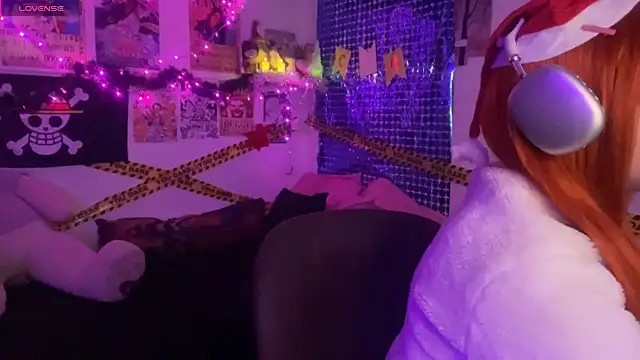 PixelKitty  online show from December 17, 2025, 10:49 pm