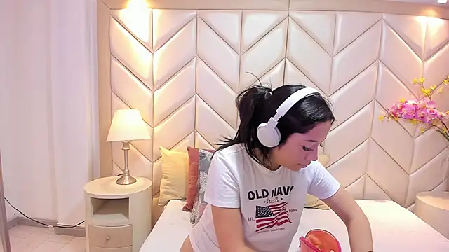 BarbieMonet online show from October 23, 2025, 11:53 am