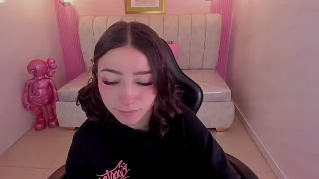 venuss09 s online show from January 13, 2026, 1:16 pm