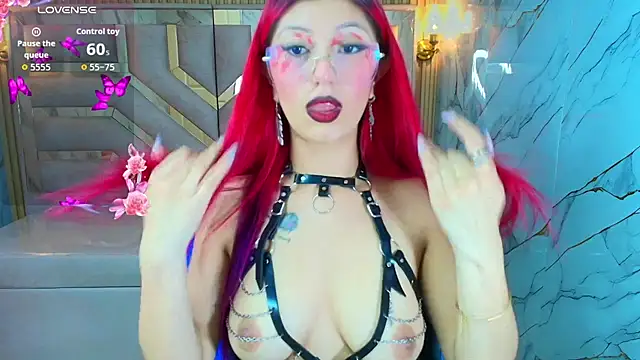 lola bonnie r online show from October 20, 2025, 7:36 pm