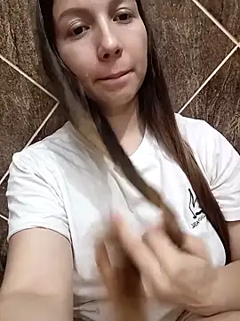 Arianna Moss online show from October 28, 2025, 3:43 am