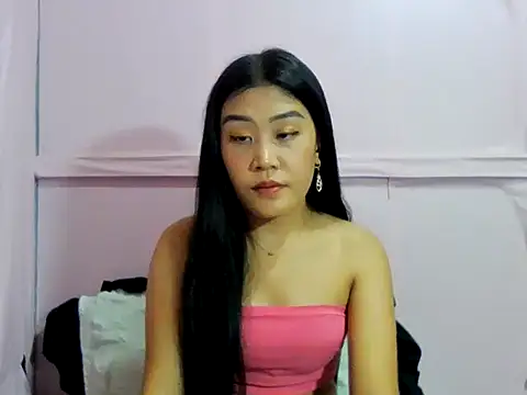 YourWildestDoll online show from April 3, 2026, 4:49 pm