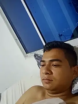 Snapshot of DeivanR_6 chatting on October 25, 2025, 4:42 am DeivanR 6 online show from October 25, 2025, 4:42 am