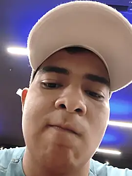 Snapshot of DeivanR_6 chatting on October 27, 2025, 9:19 pm DeivanR 6 online show from October 27, 2025, 9:19 pm