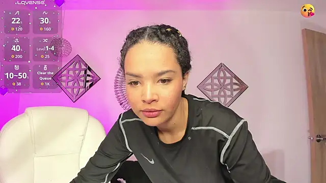 Ayshel cooperr online show from October 18, 2025, 2:25 am