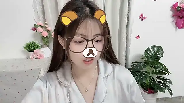 Amelia-babee online show from June 12, 2026, 12:59 pm