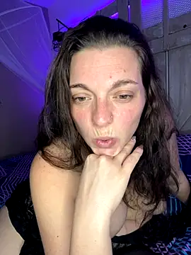 coquineronde online show from November 2, 2025, 8:44 pm