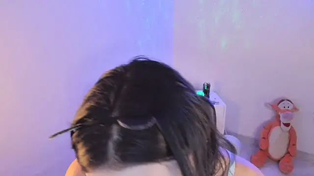 Snapshot of Madison_charlotte chatting on October 2, 2025, 5:58 am Madison charlotte online show from October 2, 2025, 5:58 am