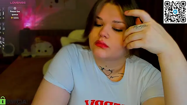 Snapshot of elle_one chatting on October 10, 2025, 2:54 am elle one online show from October 10, 2025, 2:54 am