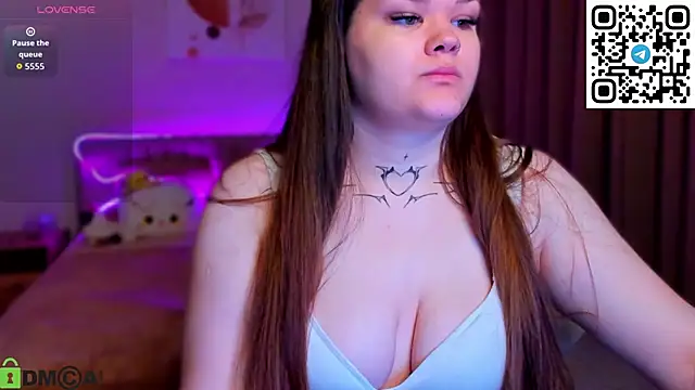 Snapshot of elle_one chatting on October 17, 2025, 2:48 am elle one online show from October 17, 2025, 2:48 am