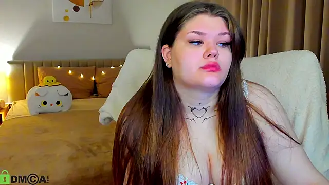 Snapshot of elle_one chatting on November 6, 2025, 3:40 am elle one online show from November 6, 2025, 3:40 am