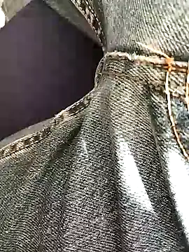 Ajayy01 online show from October 2, 2025, 10:22 am