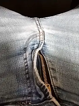 Ajayy01 online show from November 6, 2025, 10:49 am