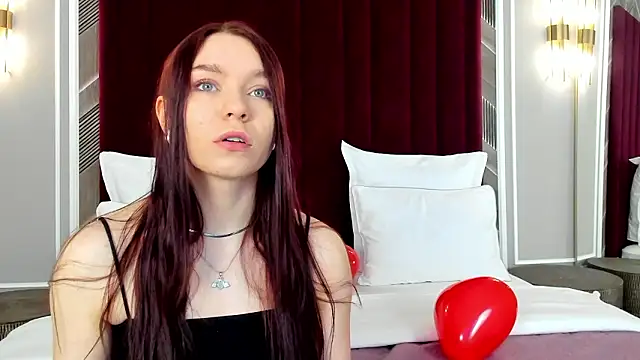 NoraHaynes online show from February 20, 2026, 3:14 am