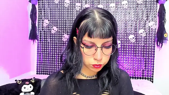 Rose 72 online show from November 13, 2025, 6:51 pm