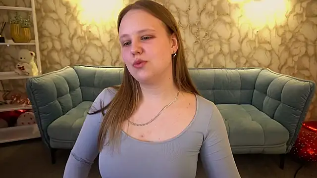 CrystallPaws online show from March 15, 2026, 6:52 am