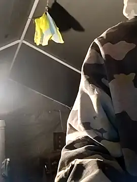 Snapshot of Bigislandhawaii chatting on April 6, 2026, 8:26 am Bigislandhawaii online show from April 6, 2026, 8:26 am