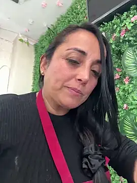 hotadhara01 online show from April 21, 2026, 7:50 pm