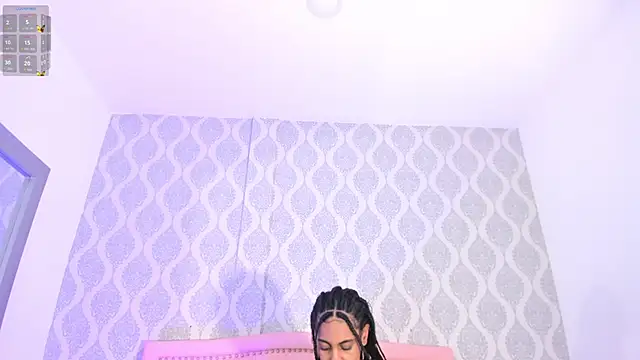 Snapshot of OnlyGia chatting on November 11, 2025, 8:20 pm OnlyGia online show from November 11, 2025, 8:20 pm