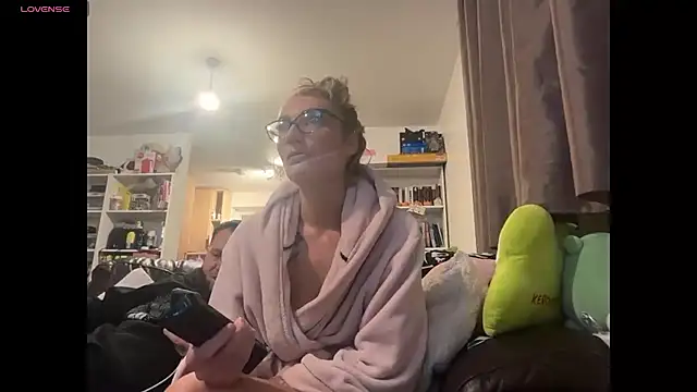 harleyblair online show from October 27, 2025, 11:09 pm