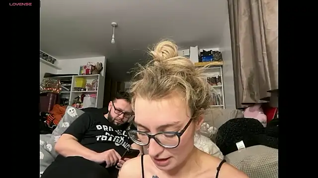 Snapshot of harleyblair chatting on February 2, 2026, 11:03 pm harleyblair online show from February 2, 2026, 11:03 pm