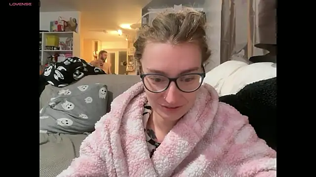 Snapshot of harleyblair chatting on February 3, 2026, 11:10 pm harleyblair online show from February 3, 2026, 11:10 pm