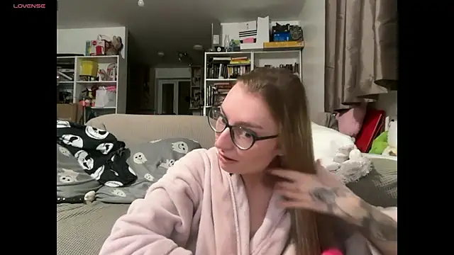 Snapshot of harleyblair chatting on February 5, 2026, 11:20 pm harleyblair online show from February 5, 2026, 11:20 pm