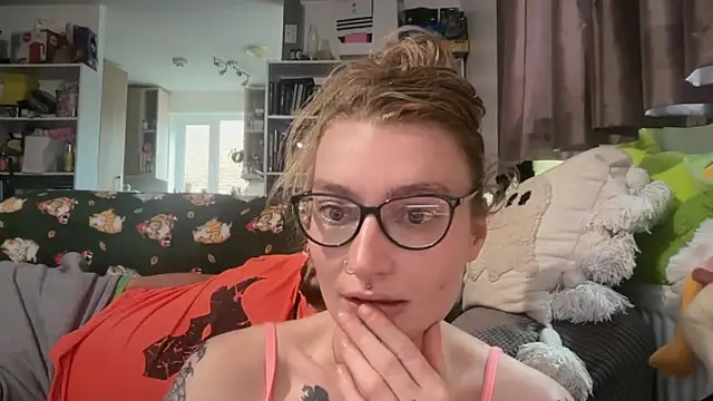 harleyblair online show from June 7, 2026, 6:33 pm