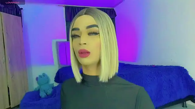 HANNAH BACKERS online show from November 5, 2025, 6:46 am