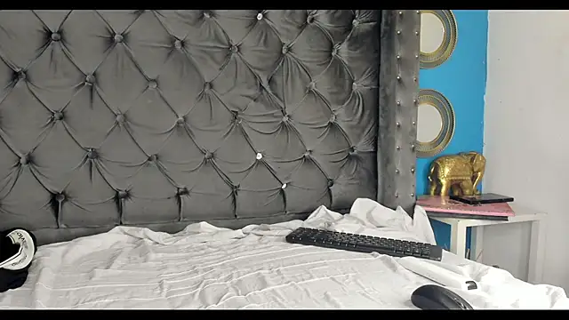 bxby dolls online show from October 10, 2025, 3:27 am