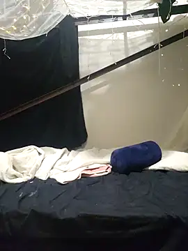 VeiledMuse online show from October 7, 2025, 1:14 am