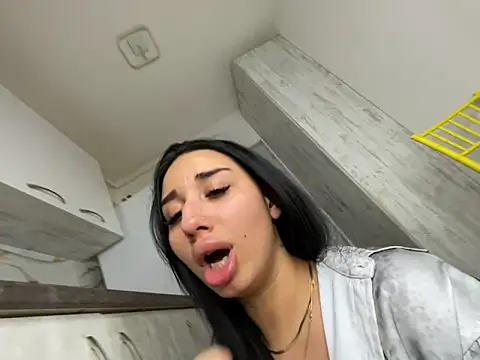 BlueEyes BB online show from February 13, 2026, 10:06 pm