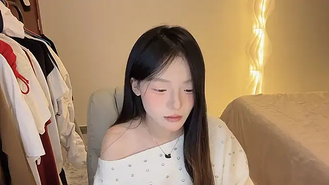 Snapshot of Robin-o3 chatting on November 22, 2025, 9:30 am Robin-o3 online show from November 22, 2025, 9:30 am