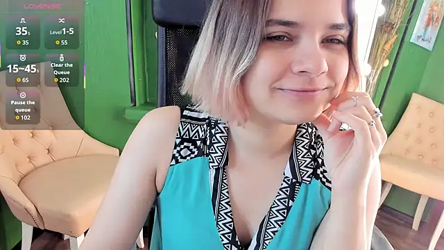 Snapshot of Gina_Dawson chatting on September 18, 2025, 8:16 am Gina Dawson online show from September 18, 2025, 8:16 am