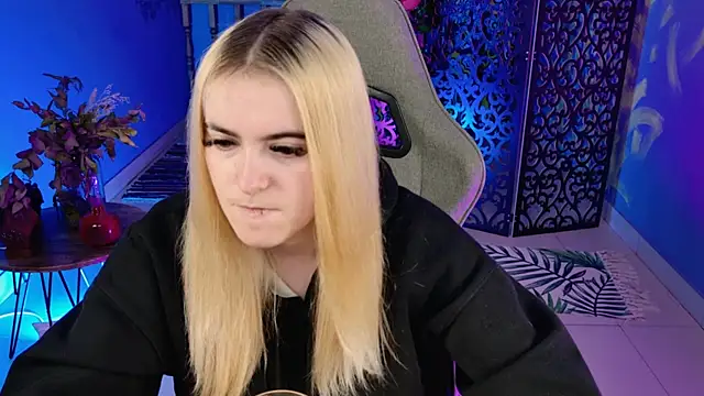 Stef Nicks online show from September 29, 2025, 5:23 am