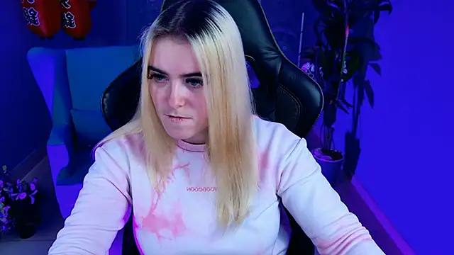 Stef Nicks online show from October 15, 2025, 9:09 am